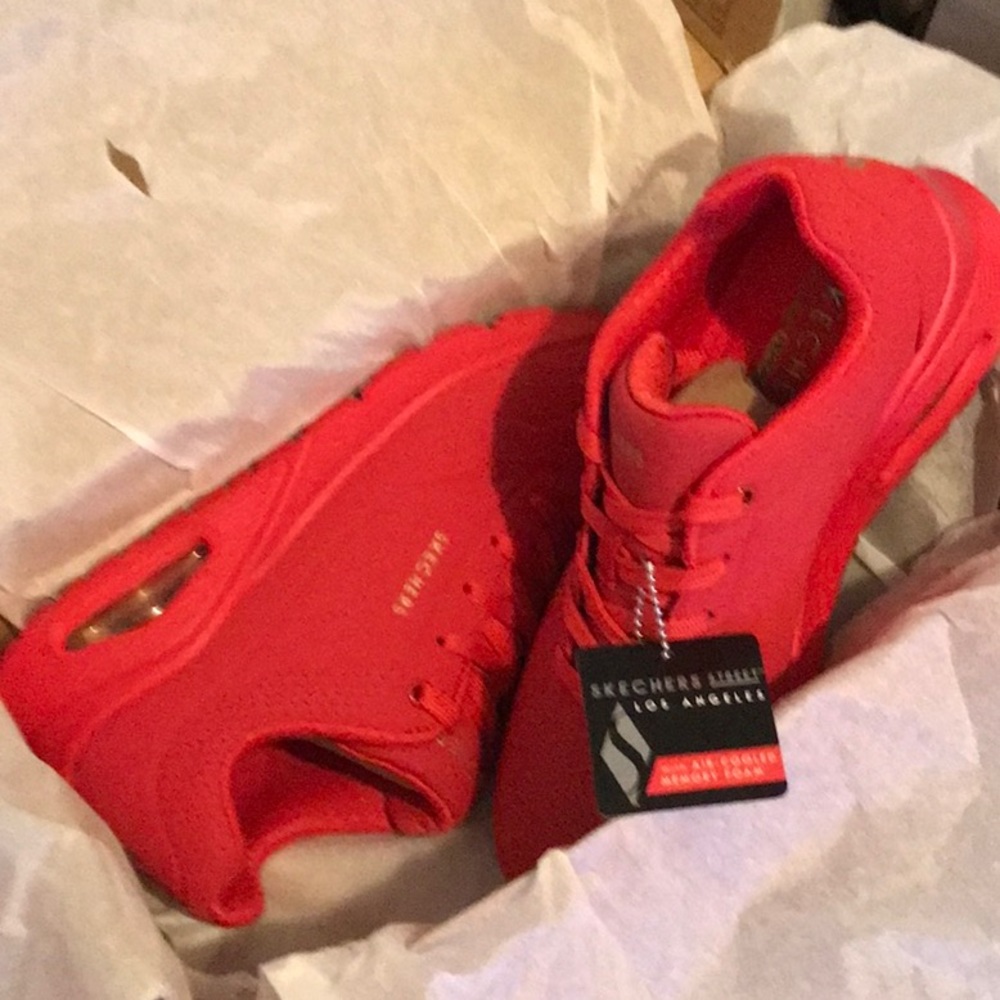 Womens Sketchers Street- Los Angeles- Size 7- Color Red